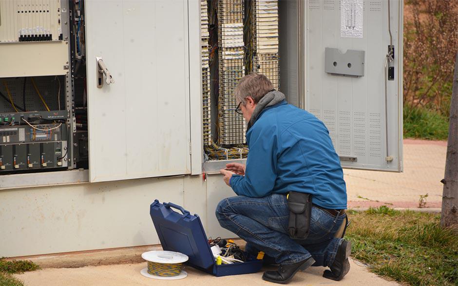 recherche électricien Buc