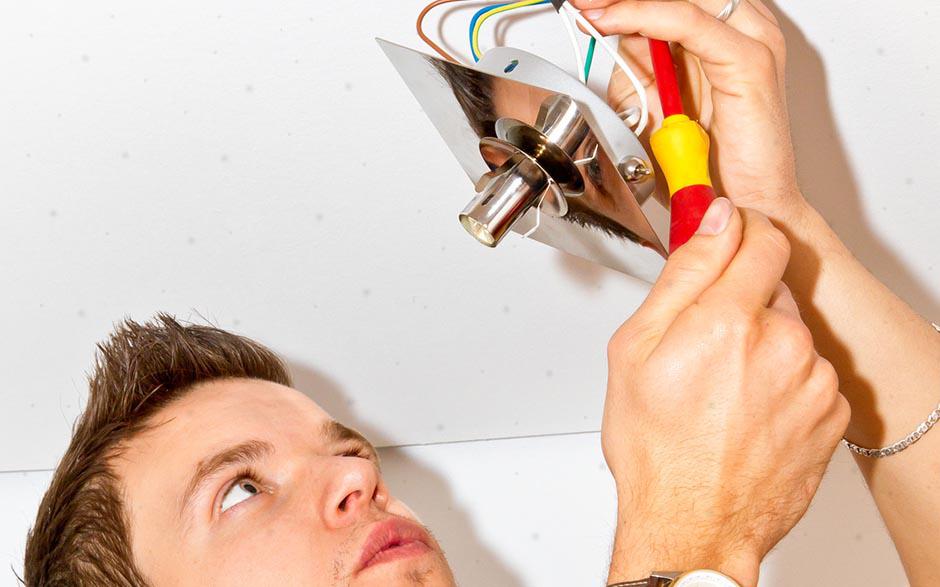 recherche électricien Buc